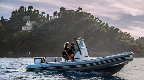 Zodiac Sea Hawk 700